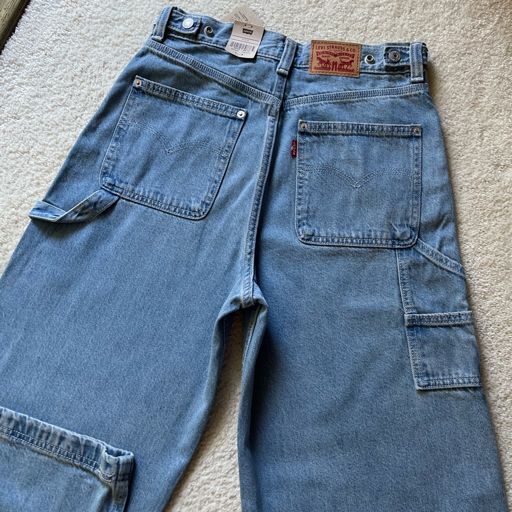 NWT Levi's Cinch Baggy High Rise Cargo Women's Jeans Size 27/31 - Picture 6 of 12